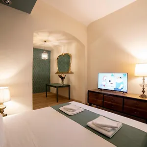 Romantica Residenza Sull'arno , Firenze Italia